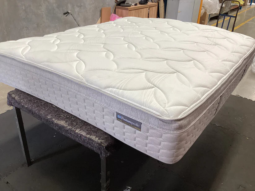 Freedom Sealy Posturepedic Solara Medium Mattress in King