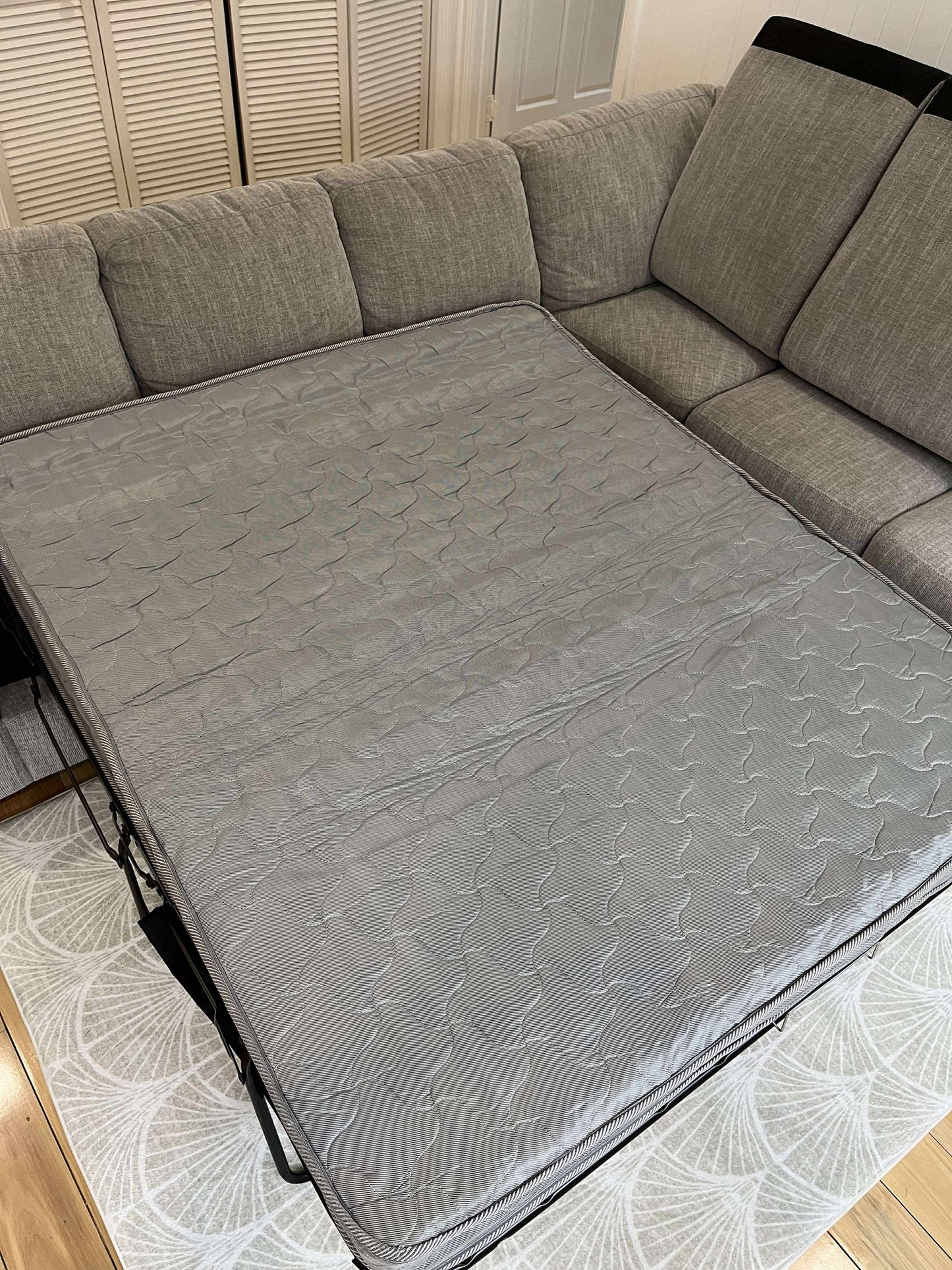 Plush Modular Sofa w/ Sofabed