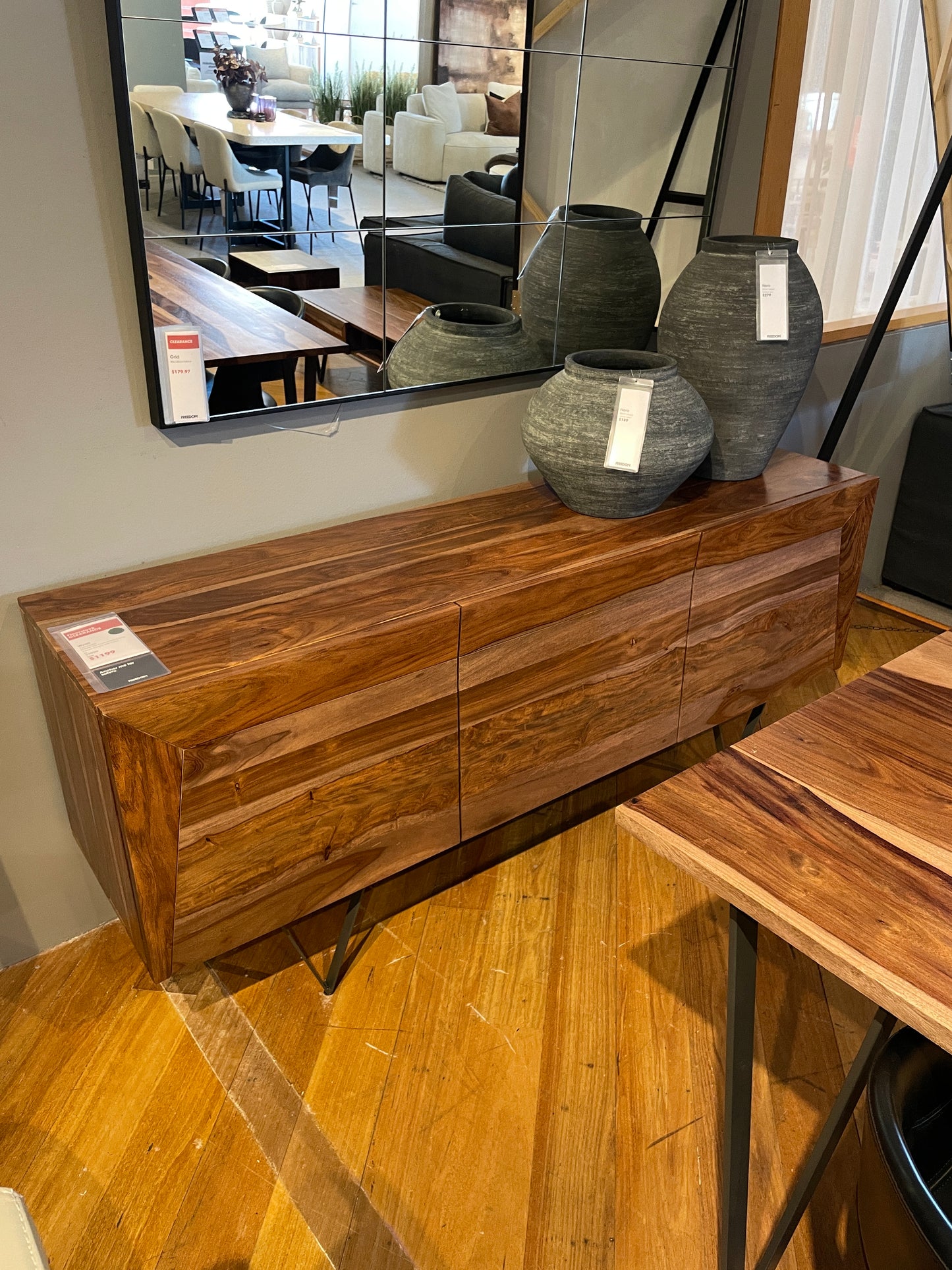 Freedom Ex-Display Wyatt Buffet