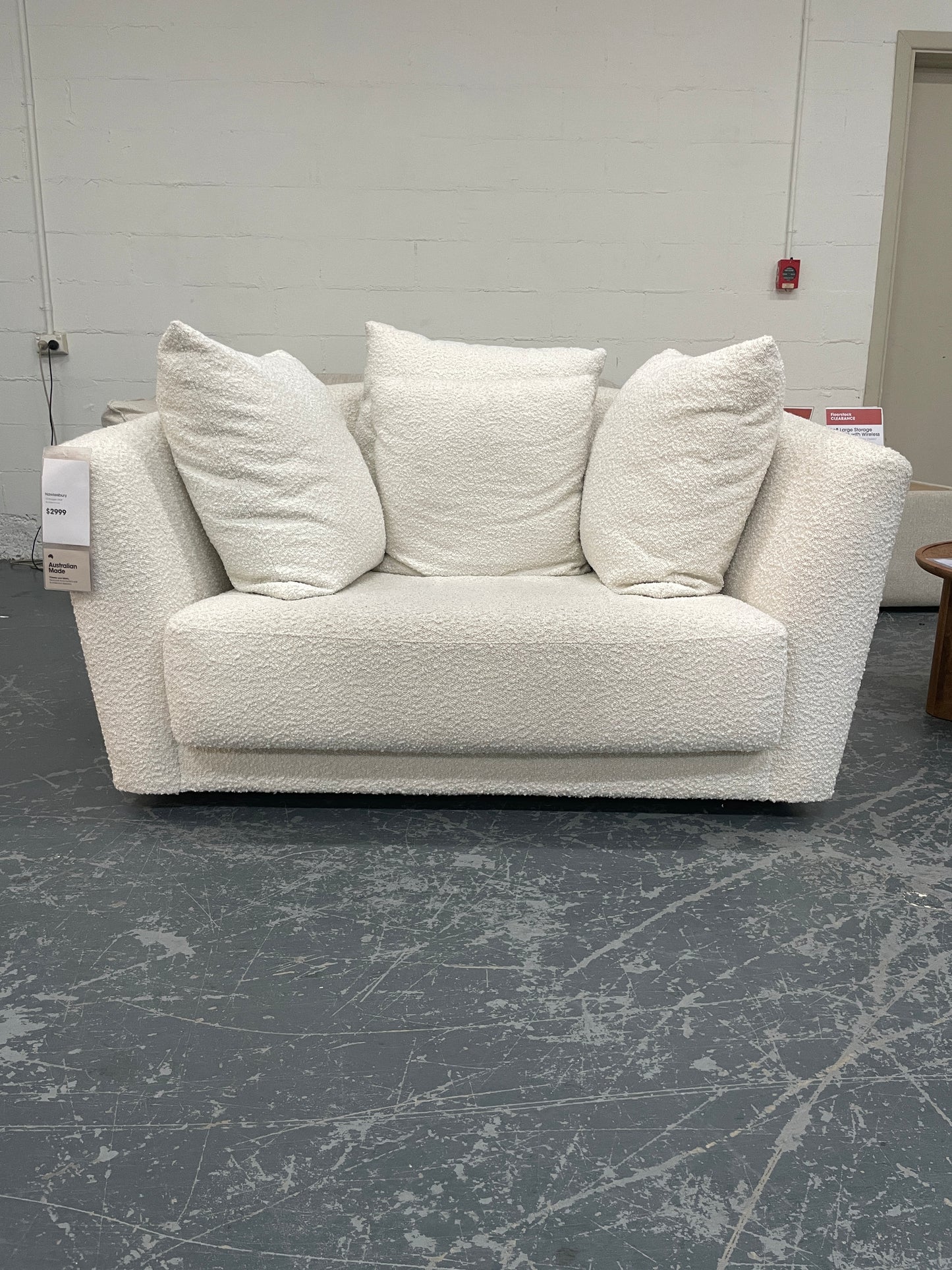 Freedom Ex-Display Hawksbury Snuggle Chair