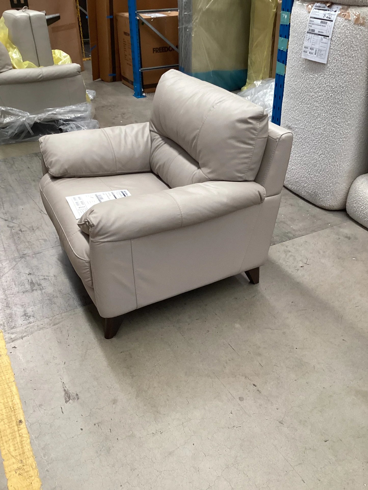 Freedom PCR Luka Leather Armchair