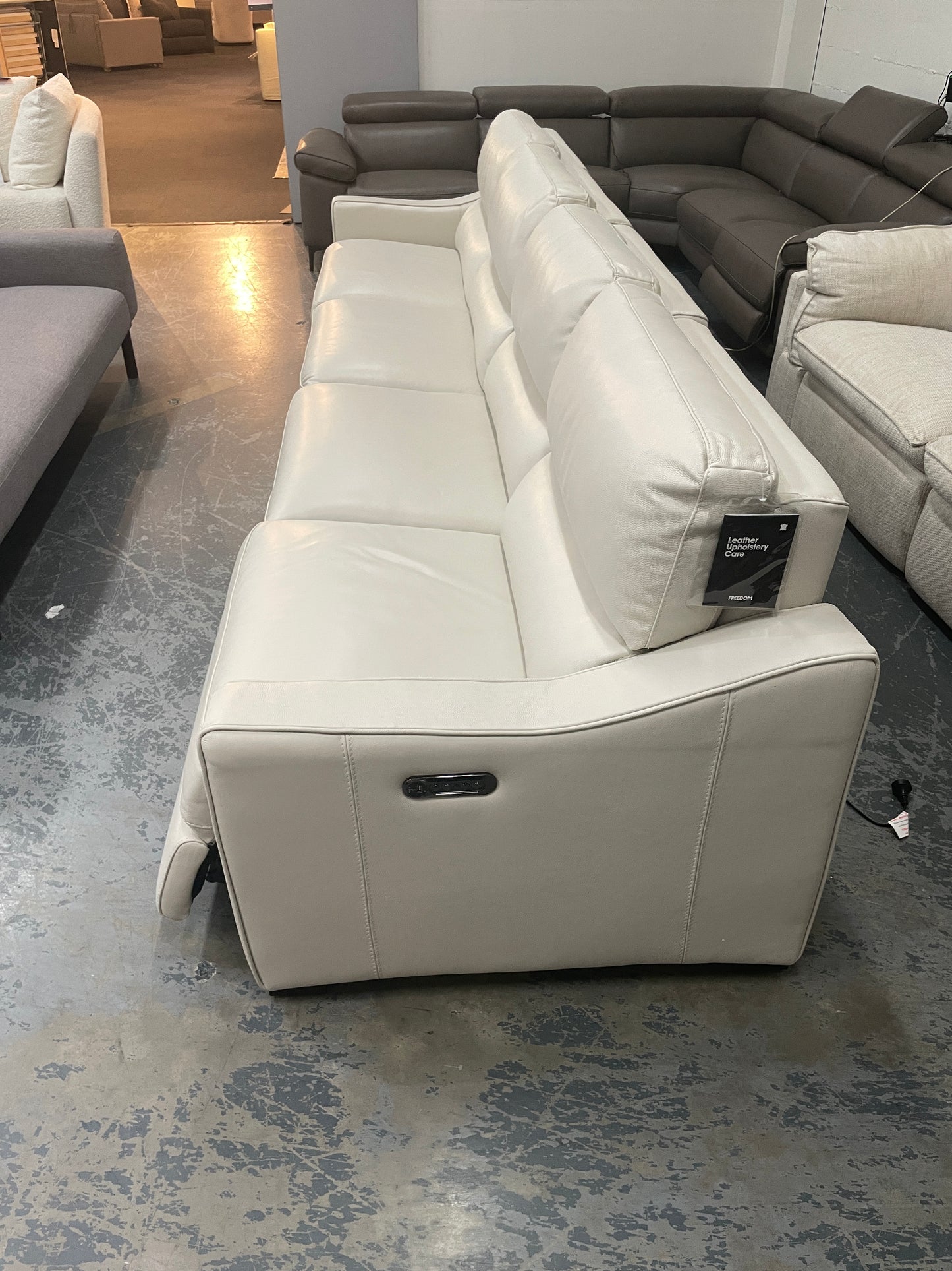 Freedom Clearance Autograph 5 Seater Electric Recliner