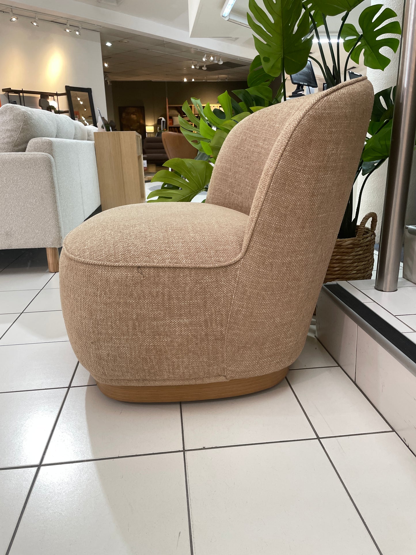 Freedom Ex-Display Looma Occasional Chair