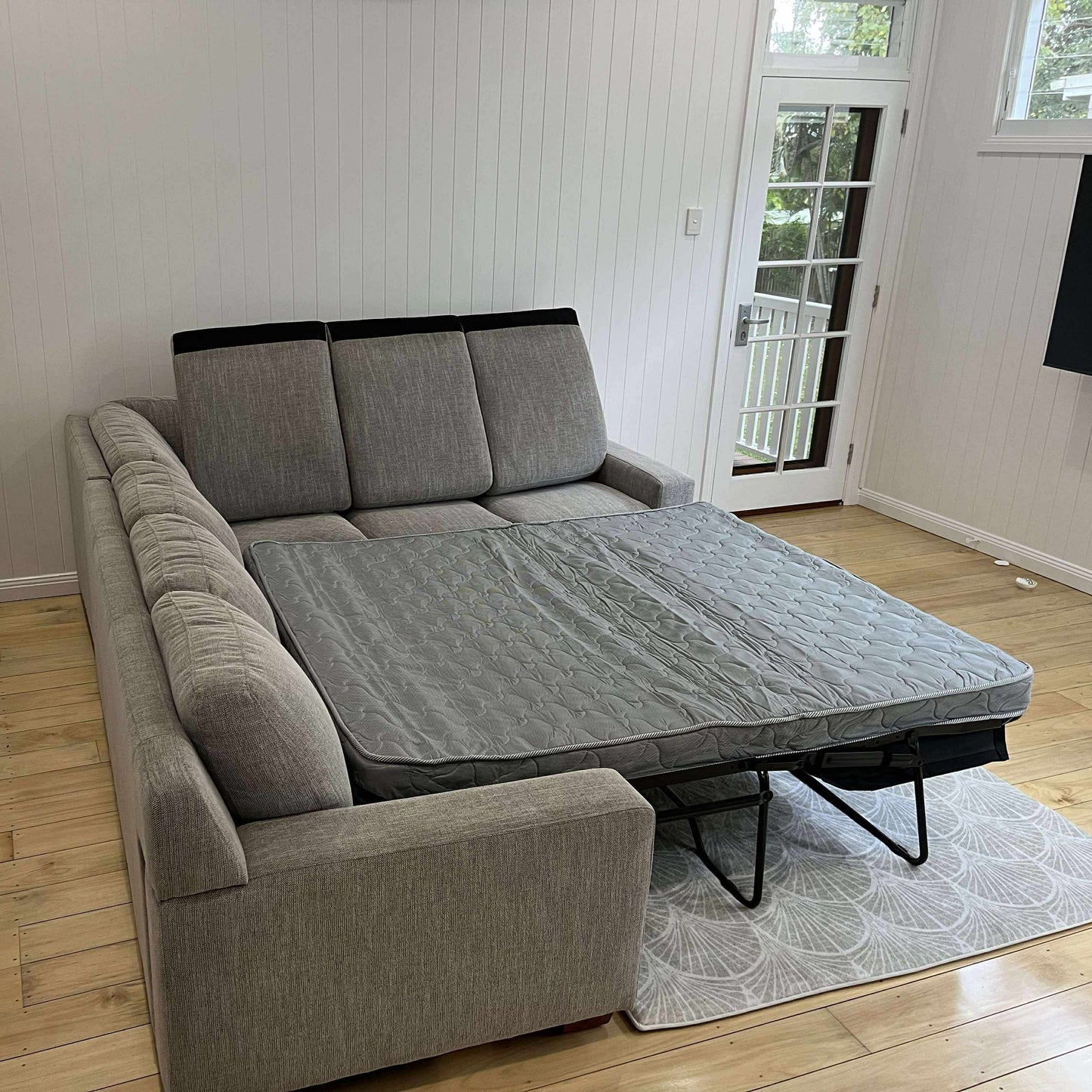 Plush Modular Sofa w/ Sofabed