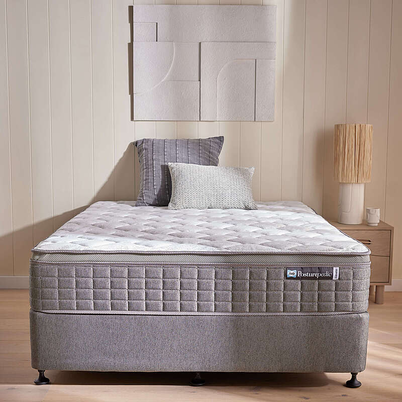 Freedom PCR Sealy Halo Firm Mattress Queen