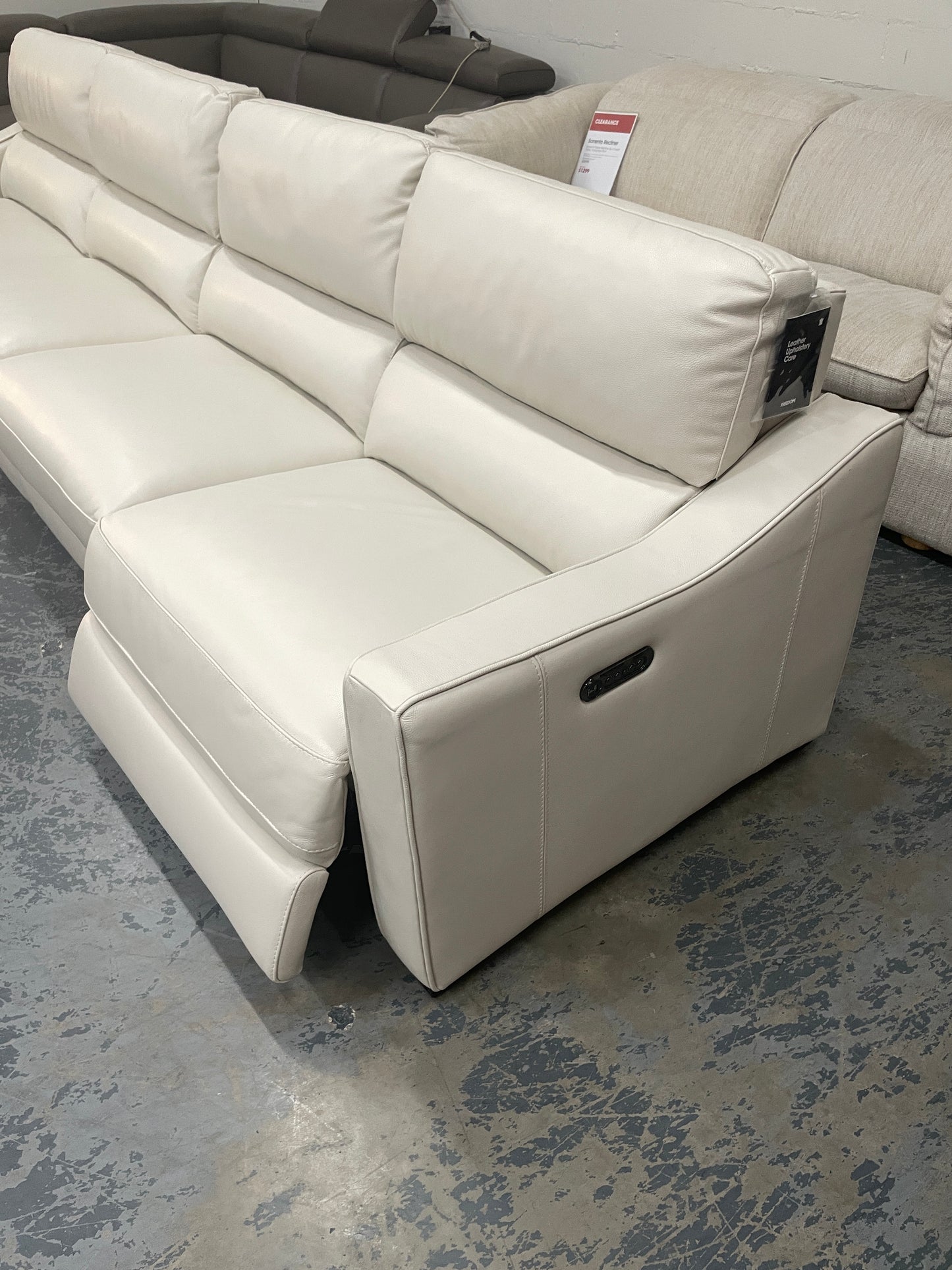 Freedom Clearance Autograph 5 Seater Electric Recliner