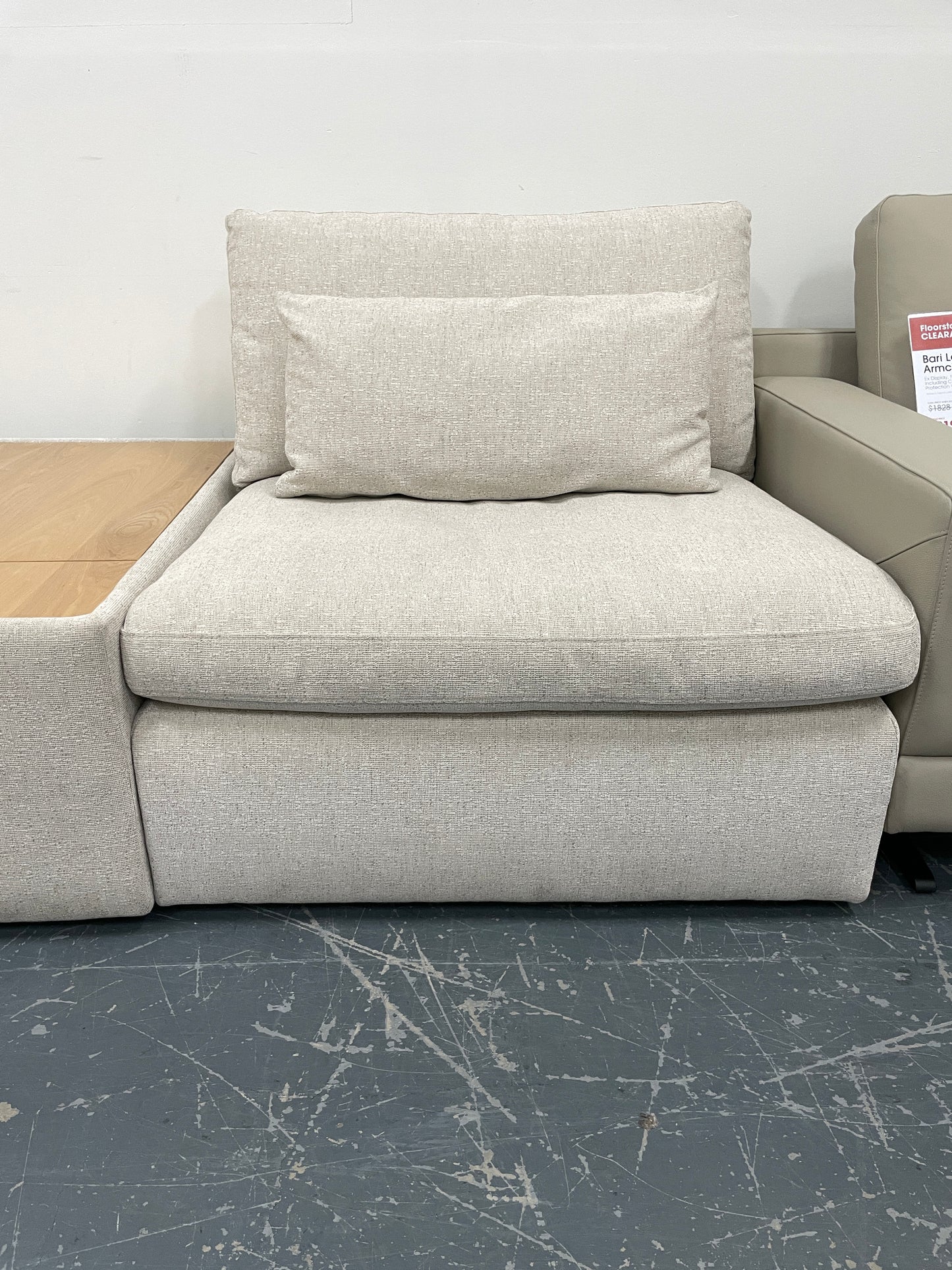 Freedom Ex-Display Loft 1.5 Seat Armless