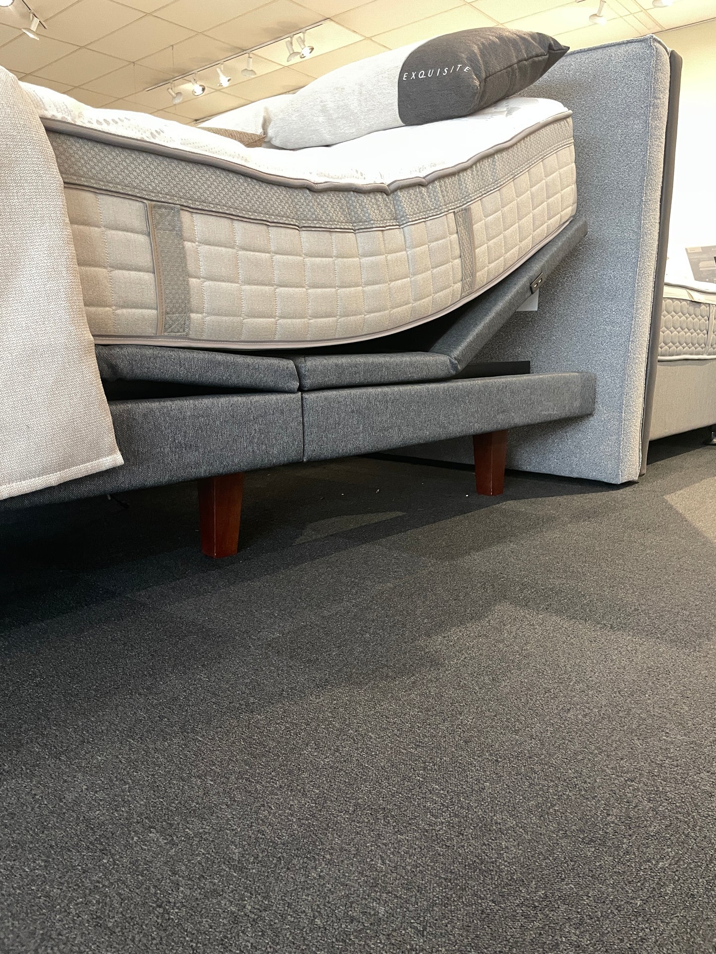 Sealy Ex-Display Energise Queen Adjustable Base