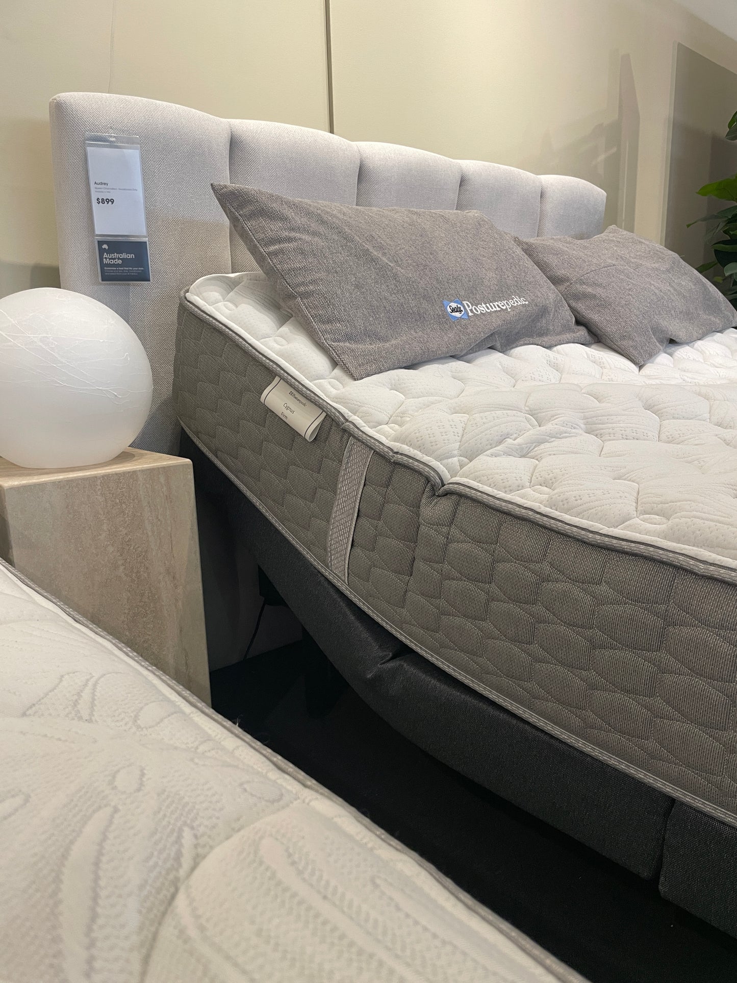 Sealy Ex-Display Inspire Queen Adjustable Base