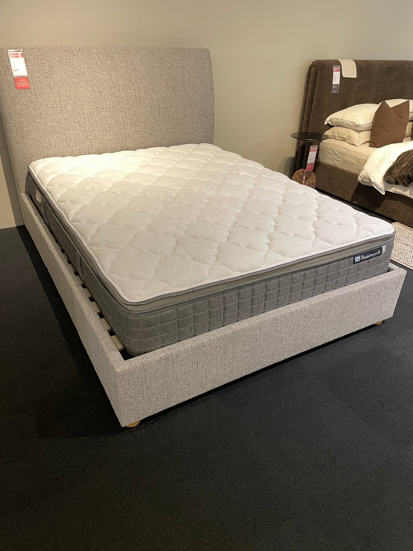 Sealy Ex-Display Halo Queen Plush Mattress