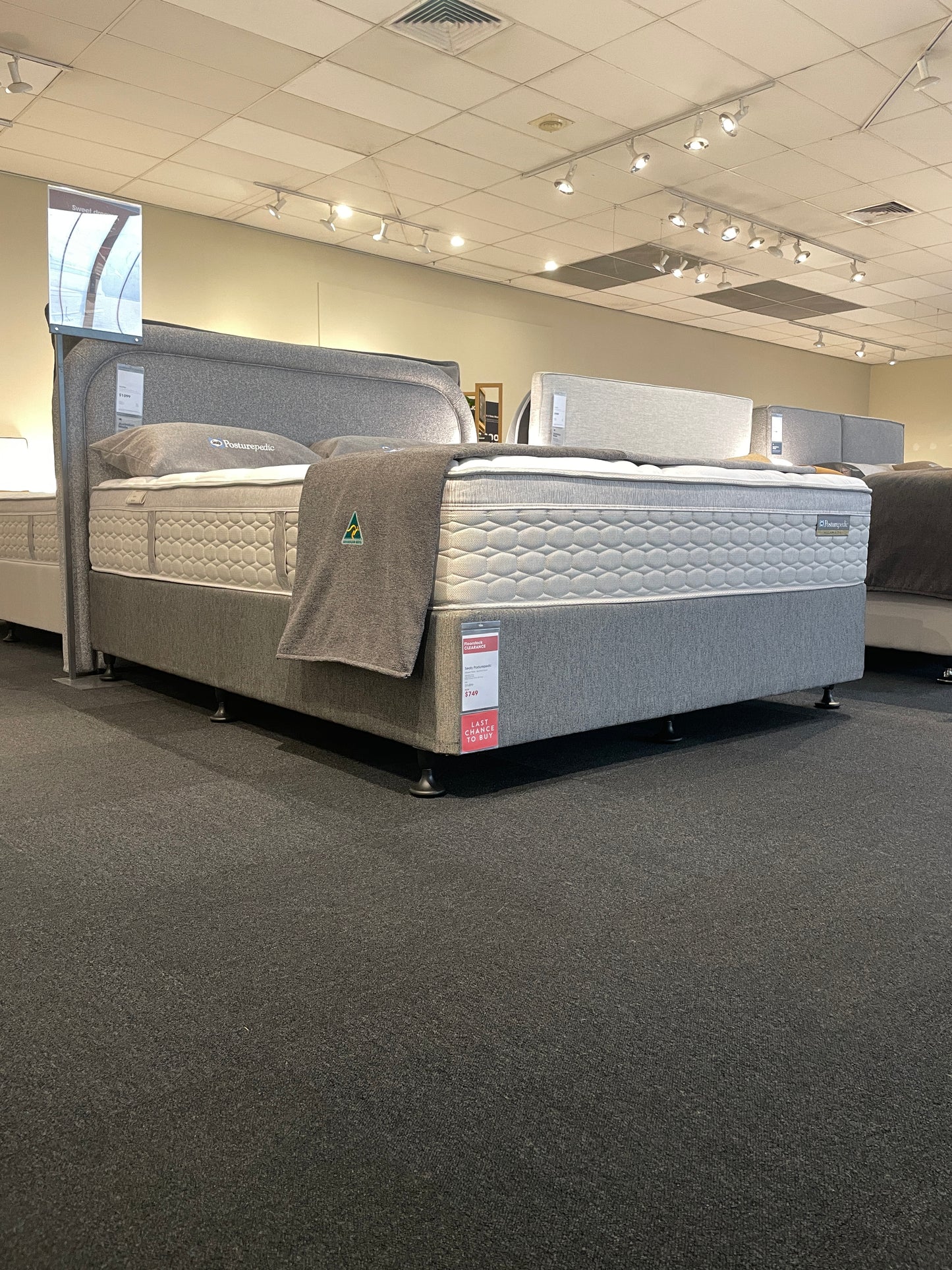 Freedom Ex-Display Sealy Posturepedic Queen Base