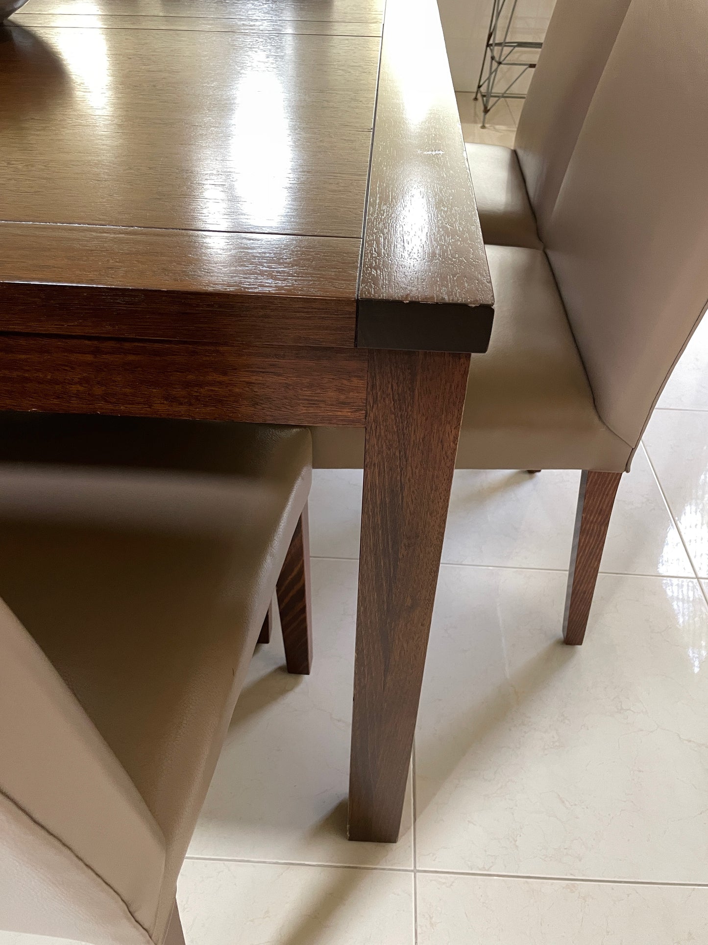 Jimmy Possum Dining Table + 8 Leather Chairs