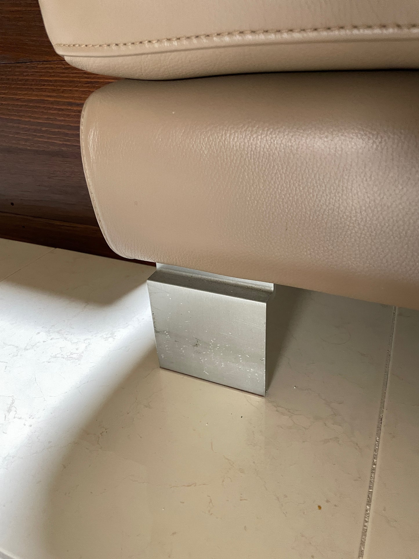 Modular Leather Lounge w/ Chaise in Taupe