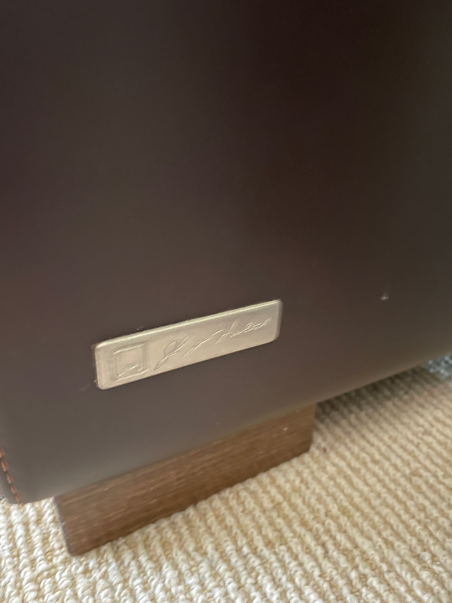 Jimmy Possum Dining Table + 8 Leather Chairs