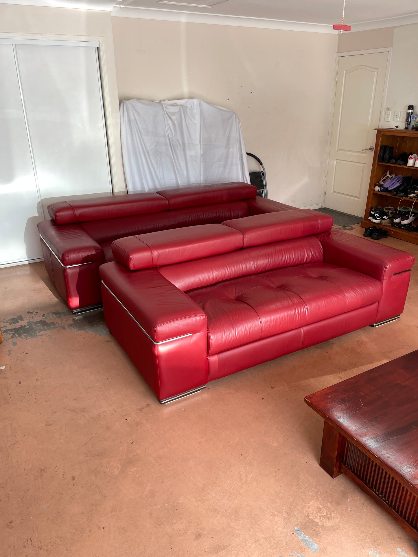 Harvey Norman Italian Leather Sofa Suite