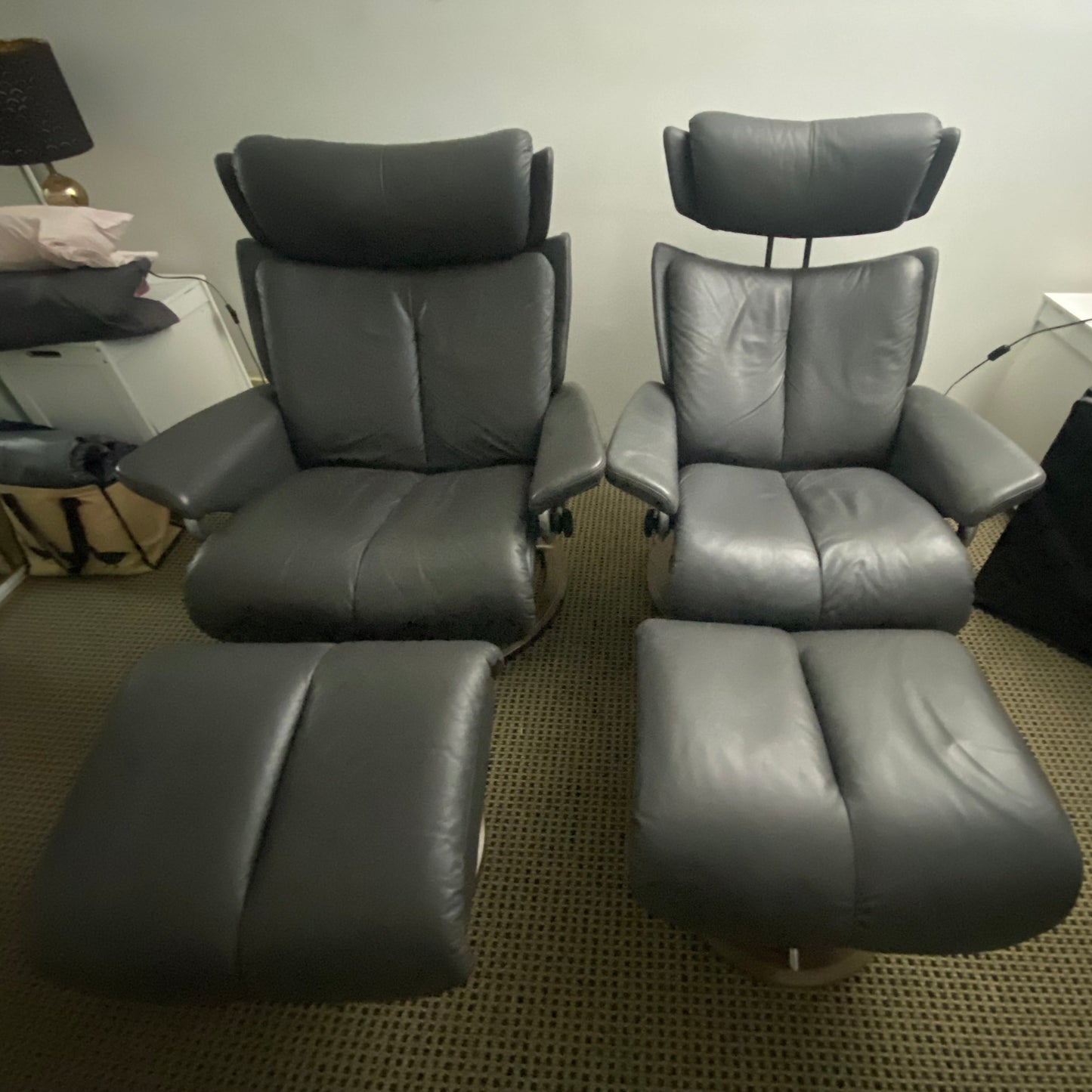 2 x Stressless Leather Adjustable Recliner Chairs