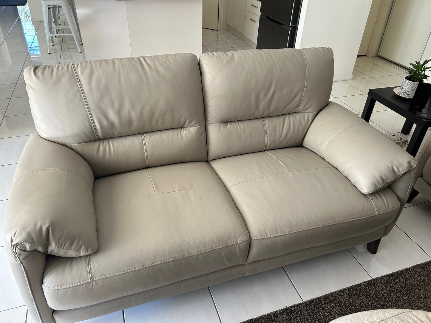 Freedom Pre-Loved Luka Leather 3 Seater and 2 Seater Sofa w/ Ottoman