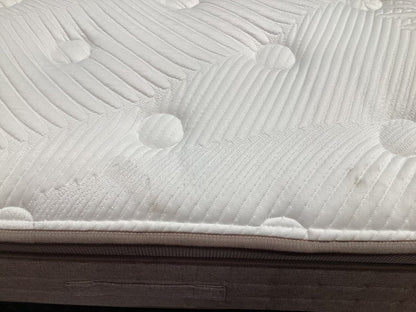 Freedom Stratus Medium Double Mattress