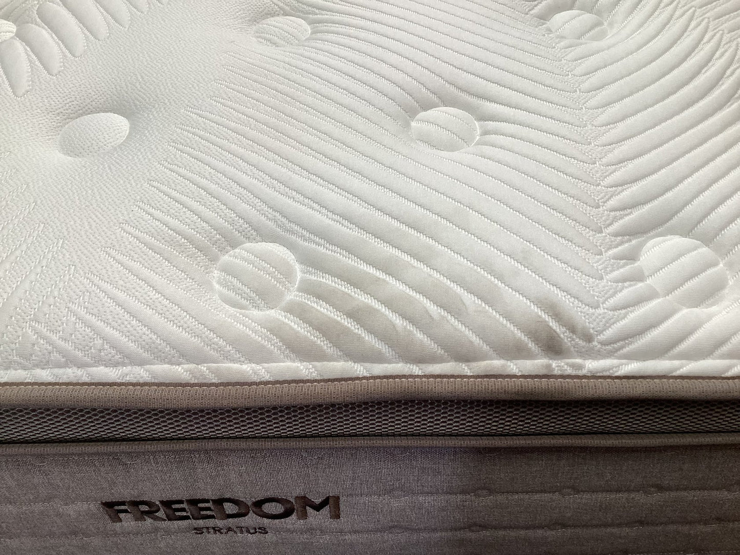 Freedom Stratus Medium Double Mattress