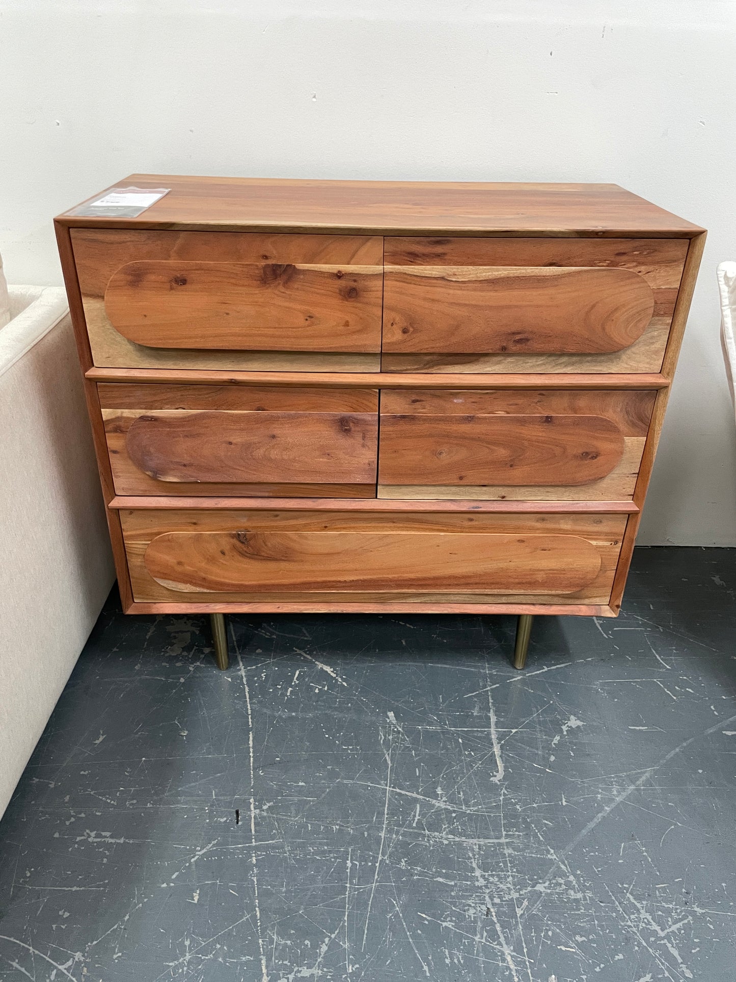 Freedom Ex-Display Capsule Dresser