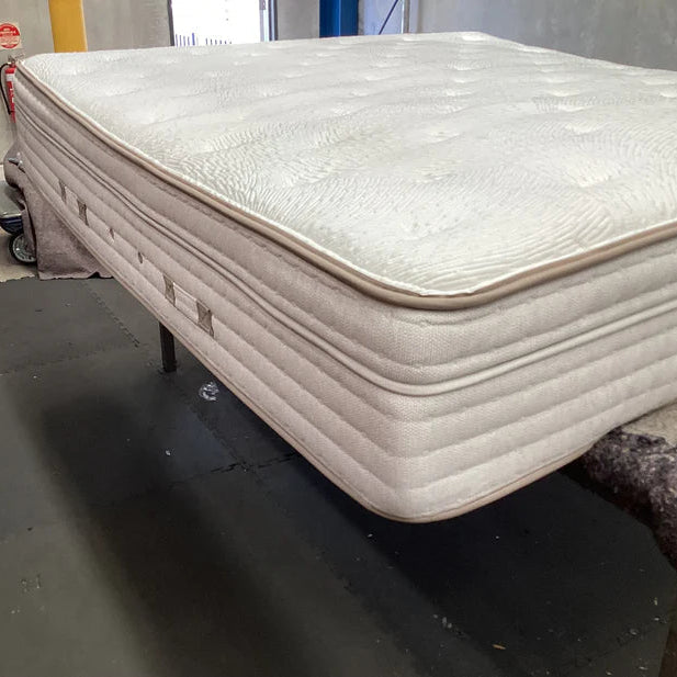 Freedom Orion Medium Mattress in King