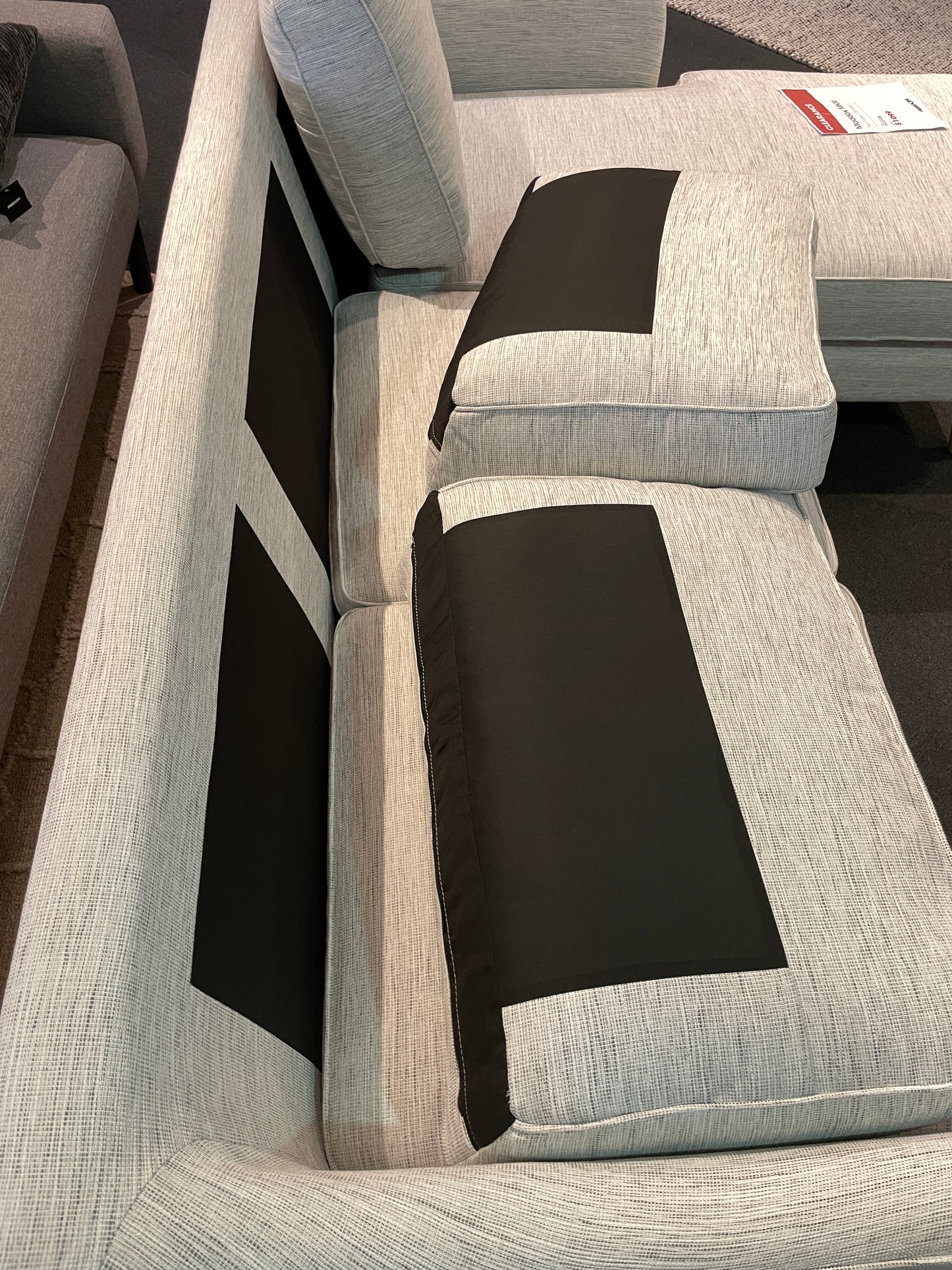 Freedom Ex-Display Maddox MKIII Sofa