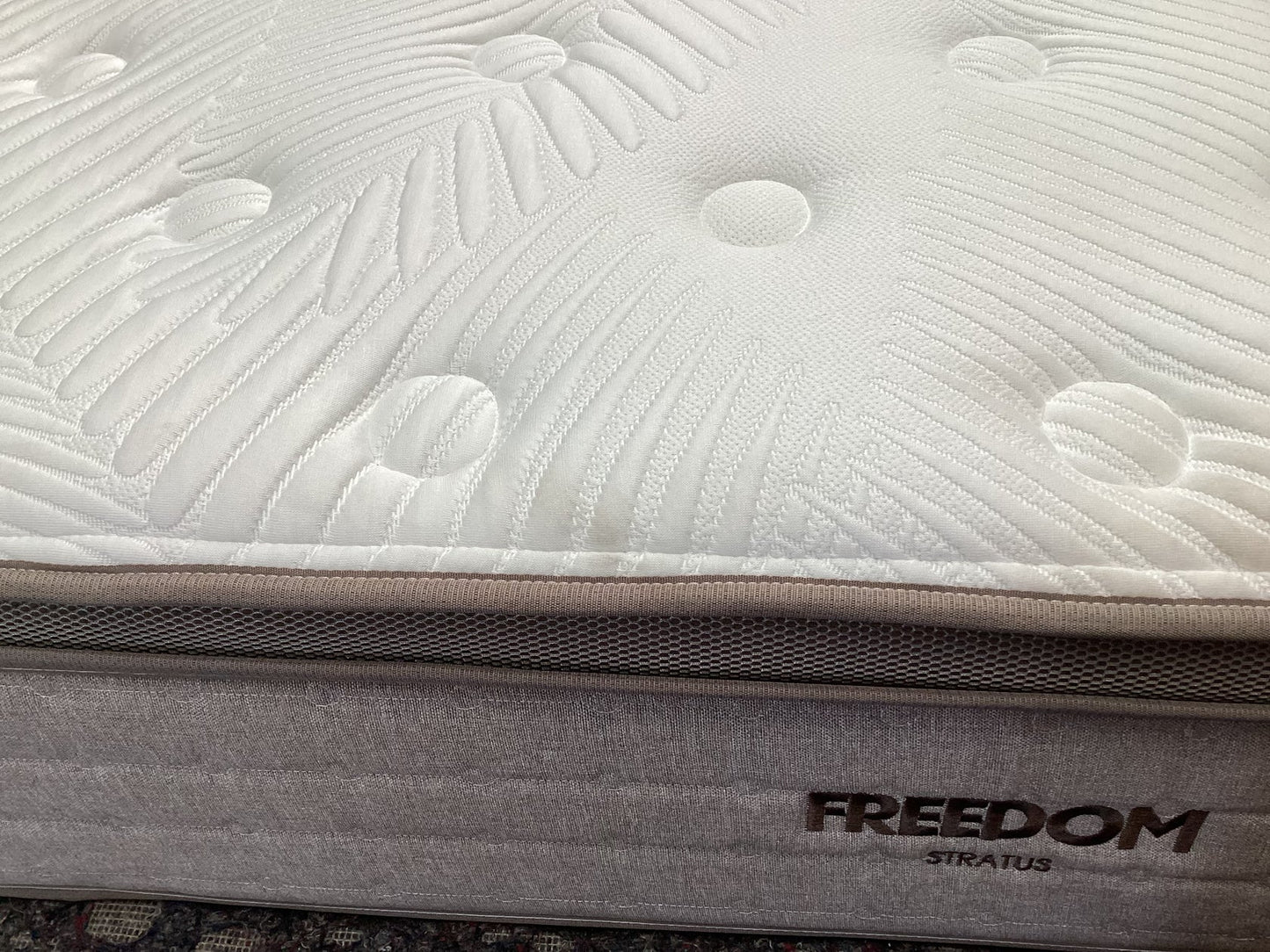 Freedom Stratus Medium Double Mattress