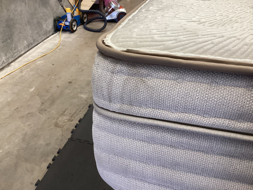 Freedom Orion Medium Mattress in King