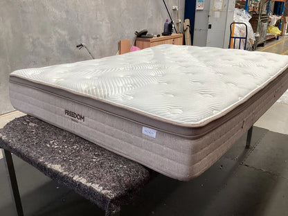 Freedom Stratus Medium Mattress Queen