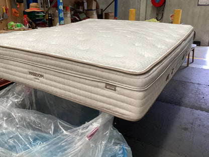 Freedom Orion Medium Mattress King