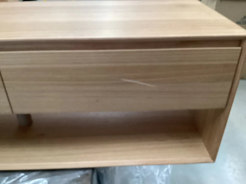 Freedom Burleigh Entertainment Unit