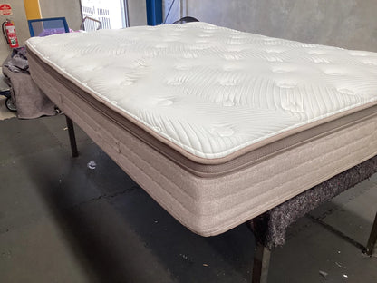 Freedom Stratus Medium Double Mattress