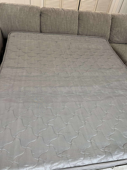 Plush Modular Sofa w/ Sofabed