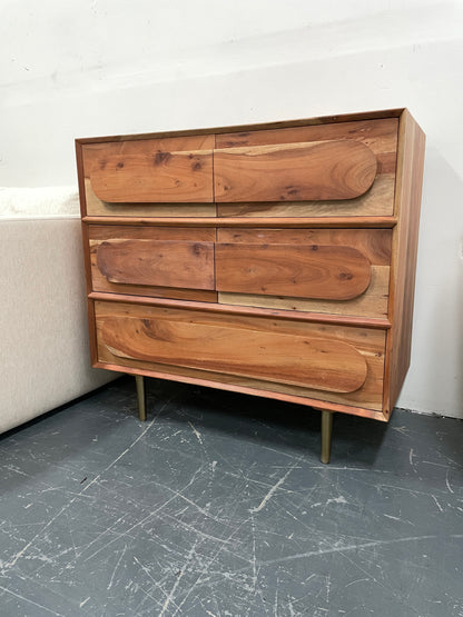 Freedom Ex-Display Capsule Dresser