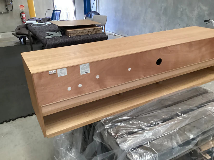 Freedom Burleigh Entertainment Unit