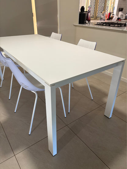 Baron Calligaris Extendable Table and 4 Dining Chairs
