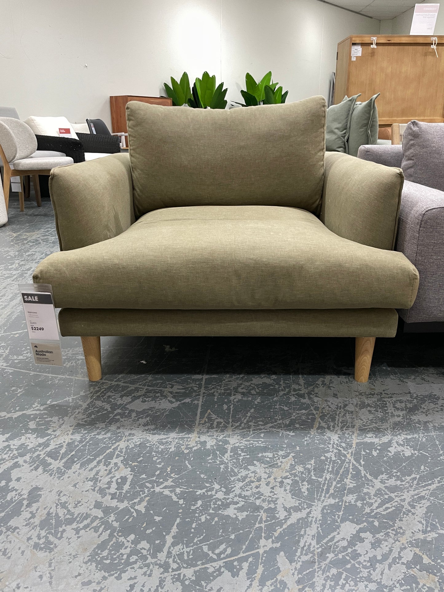 Freedom Ex-Display Harrowe 1.25 Seater Armchair (Green)