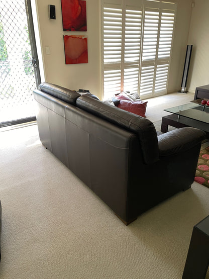 Brown Leather Lounge Suite w/ Ottoman