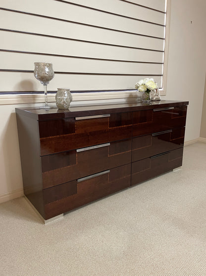 Polished Veneer Dresser