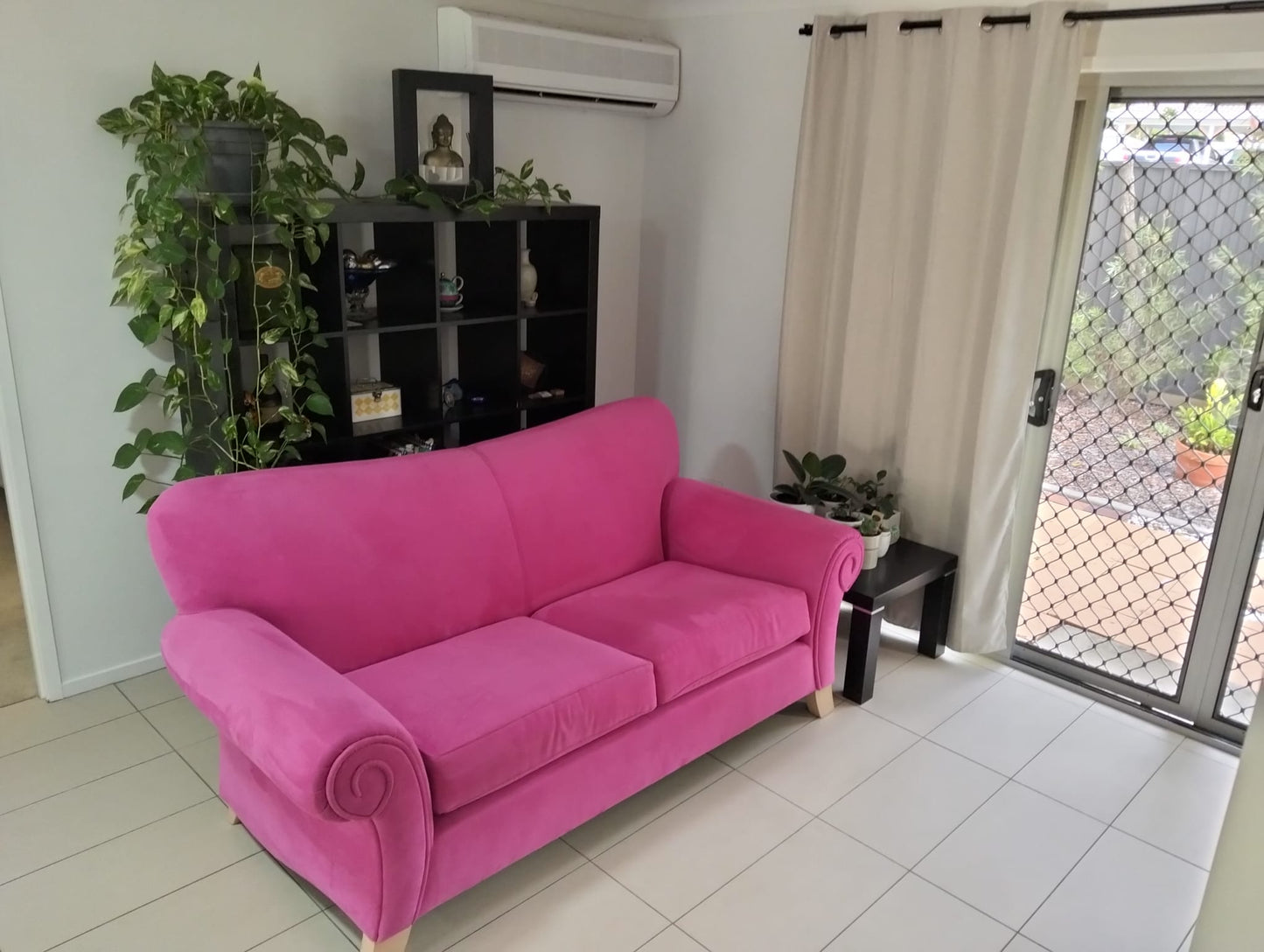 Art Deco 2.5 Seater Sofa