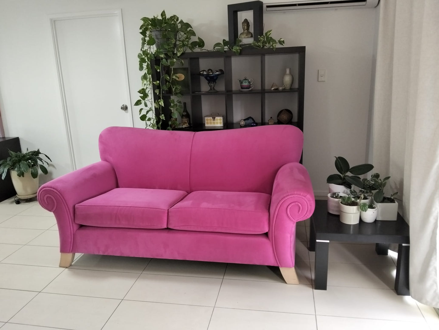 Art Deco 2.5 Seater Sofa